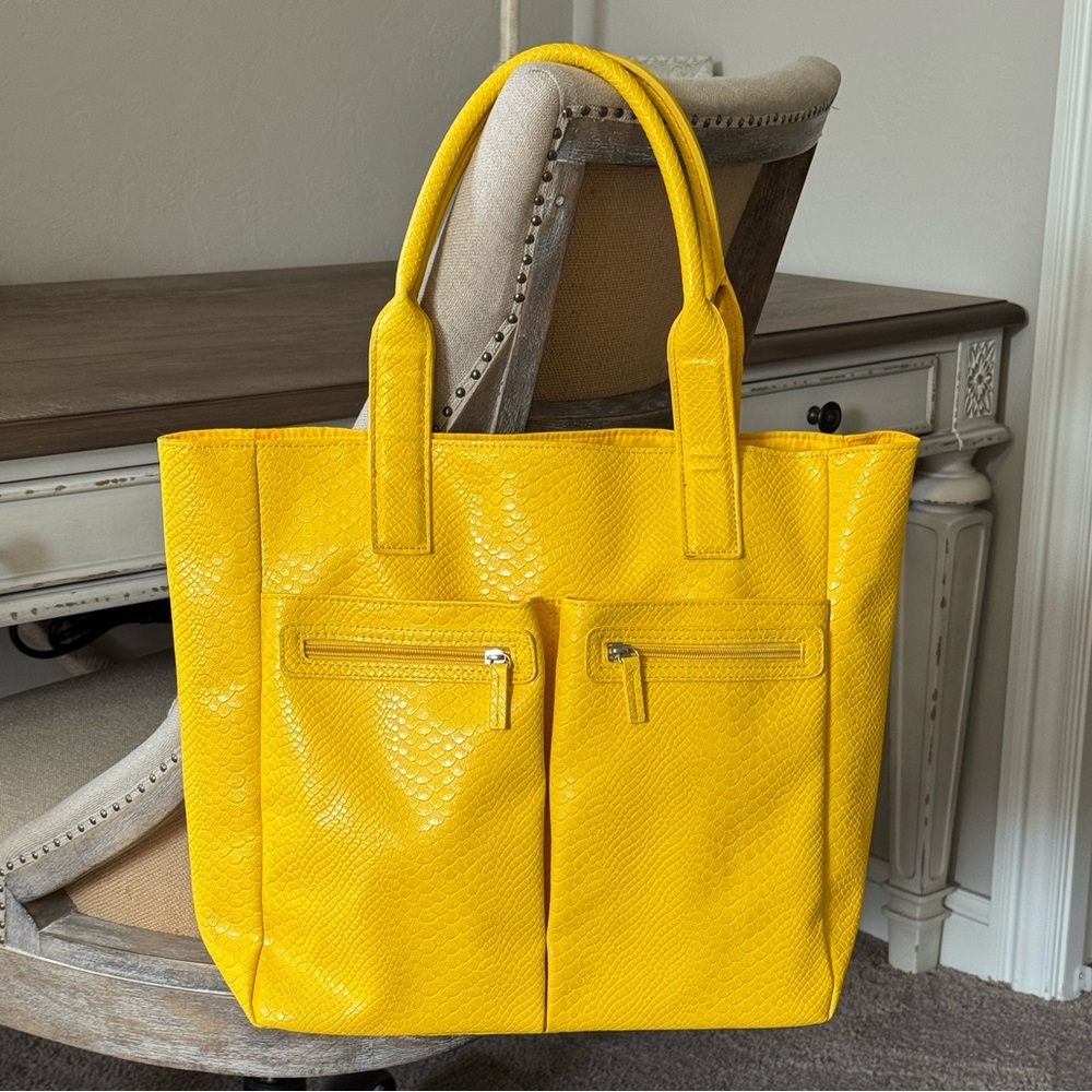 Neiman Marcus faux snakeskin tote bag yellow 14” - Picture 2 of 5